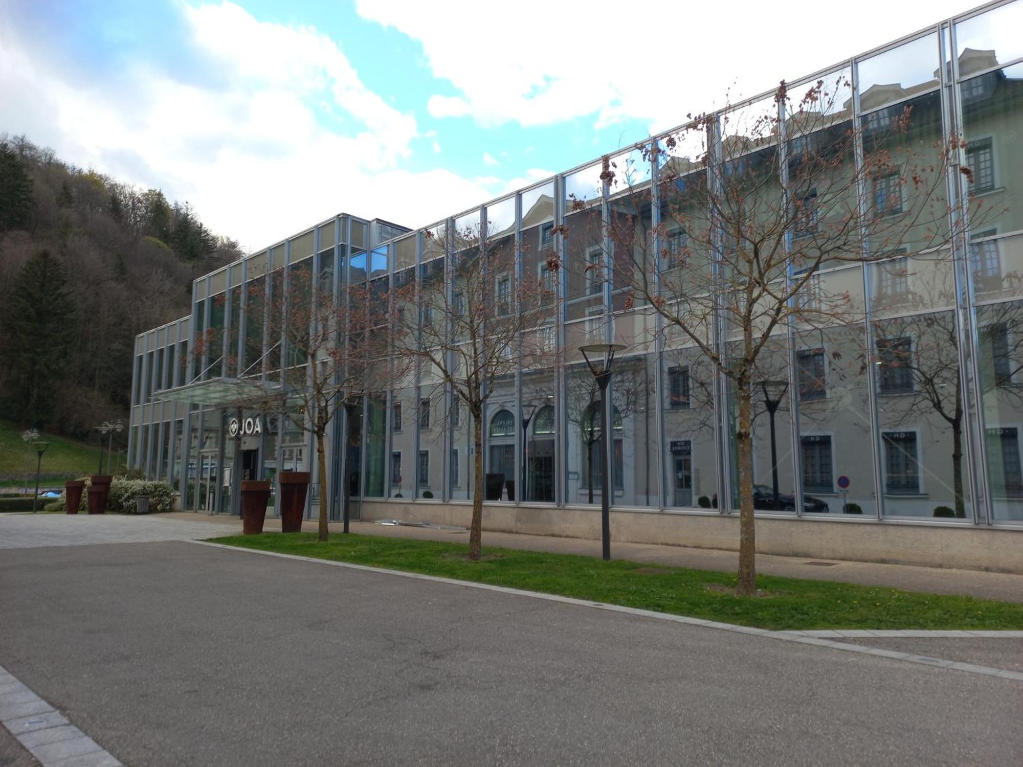 Residence Du Parc Saint-Martin-dʼUriage 外观 照片